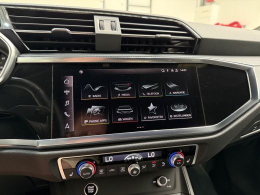 Audi Q3 45 TFSI e 245pk S Edition | Leder | Camera | Keyless ActivLease financial lease