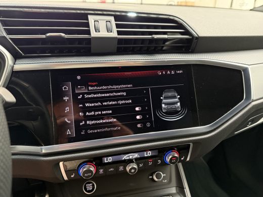 Audi Q3 45 TFSI e 245pk S Edition | Leder | Camera | Keyless ActivLease financial lease