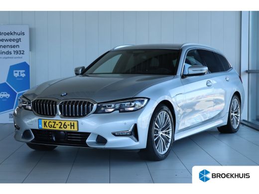 BMW 3 Serie Touring 330 e Luxury Line | Driving Professional | Head-up | Trekhaak | Camera | Stoelverwarming ...