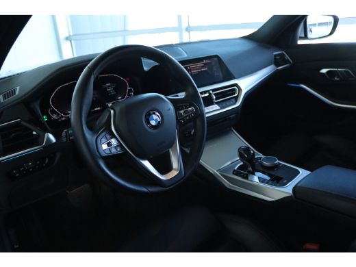 BMW 3 Serie Touring 330 e Luxury Line | Driving Professional | Head-up | Trekhaak | Camera | Stoelverwarming ... ActivLease financial lease