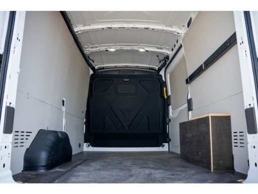 Ford Transit 2.0 EcoBlue L2H2 | Automaat | Camera | Cruise | Airco | Trekhaak ActivLease financial lease