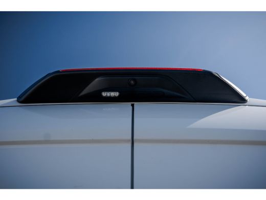 Ford Transit 2.0 EcoBlue L2H2 | Automaat | Camera | Cruise | Airco | Trekhaak ActivLease financial lease