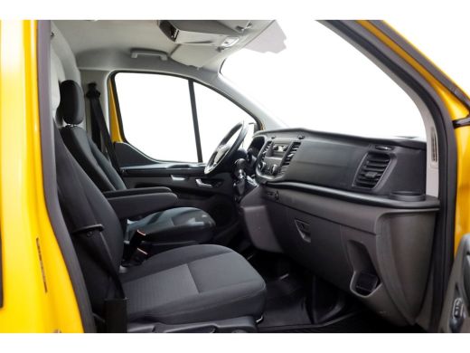 Ford Transit Custom 340 2.0 TDCI 130pk L2H1 Trend Airco/Trekhaak 2800kg 03-2020 ActivLease financial lease