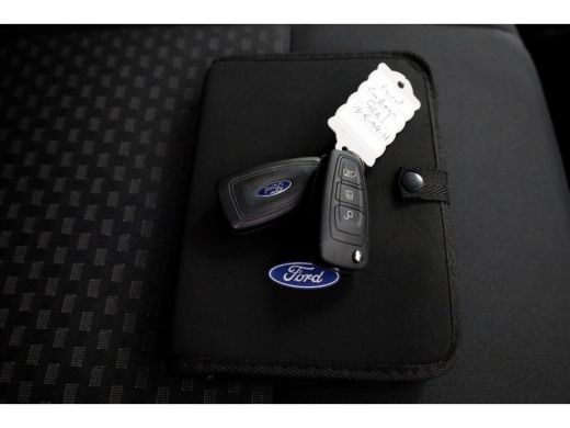 Ford Transit Custom 340 2.0 TDCI 130pk L2H1 Trend Airco/Trekhaak 2800kg 03-2020 ActivLease financial lease