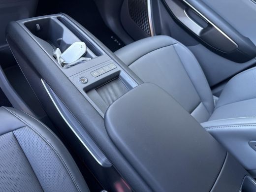 Kia EV9 First Edition 76.1 kWh | BTW ! ! | 7 persoons | Elk stoelen| ActivLease financial lease