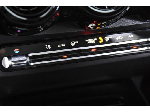 Mercedes-Benz GLB 200 *1ste Eigenaar*Navigatie*Leer*Stoelverwarming*PDC* ActivLease financial lease