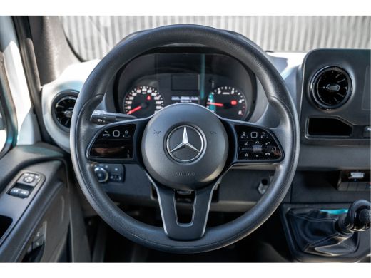 Mercedes-Benz Sprinter 311 CDI L2H2 | Volledig Ingericht | Mbux | Camera | Navi | Climatronic ActivLease financial lease