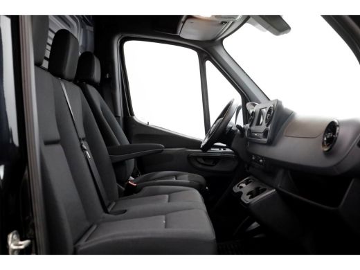 Mercedes-Benz Sprinter 317 CDI 170pk RWD L2H2 9G Automaat LED/Airco/Camera 10-2020 ActivLease financial lease
