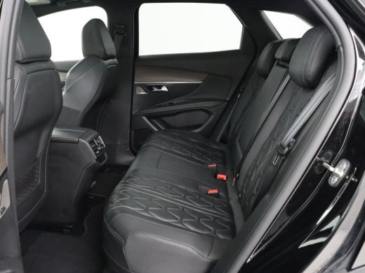 Peugeot 3008 1.6 HYbrid 225 GT | SOH 91,2% | Panoramadak | Leder | Stoelverwarming | 360 Camera | Massage | Ad... ActivLease financial lease