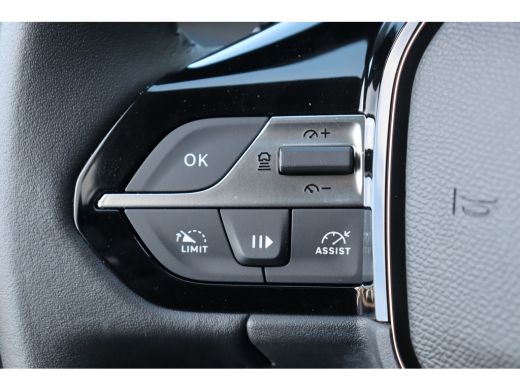 Peugeot 308 SW 1.6 HYBRID 180PK ALLURE AVANTAGE AUTOMAAT / NAVI / LEDER / CLIMA / PDC / 17" LMV / CAMERA / KE... ActivLease financial lease