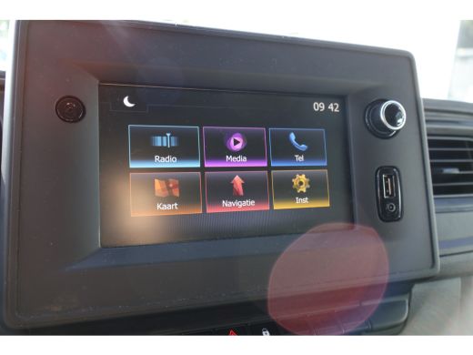 Renault Master 2.3 dCi Bakwagen met Laadklep ActivLease financial lease