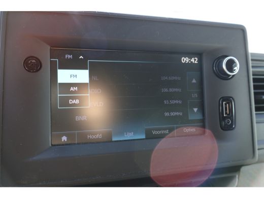 Renault Master 2.3 dCi Bakwagen met Laadklep ActivLease financial lease