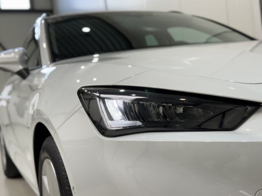 Seat Leon Sportstourer 1.0 eTSI 110 Style Automaat | Navi | Trekhaak ActivLease financial lease