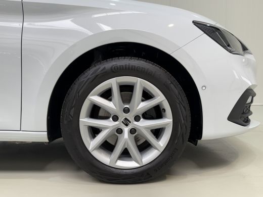 Seat Leon Sportstourer 1.0 eTSI 110 Style Automaat | Navi | Trekhaak ActivLease financial lease