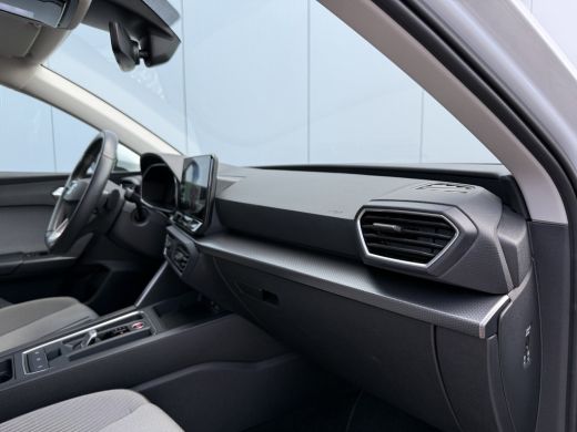 Seat Leon Sportstourer 1.0 eTSI 110 Style Automaat | Navi | Trekhaak ActivLease financial lease
