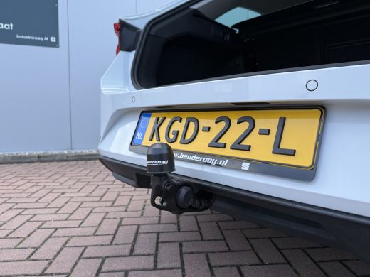 Seat Leon Sportstourer 1.0 eTSI 110 Style Automaat | Navi | Trekhaak ActivLease financial lease