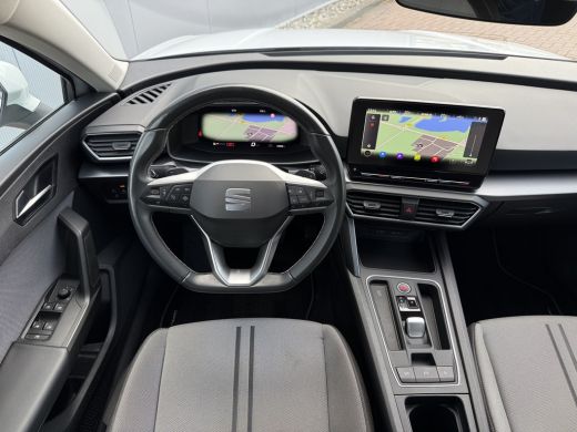 Seat Leon Sportstourer 1.0 eTSI 110 Style Automaat | Navi | Trekhaak ActivLease financial lease