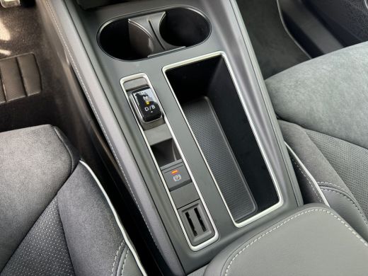 Skoda Elroq 85 286pk Sportline | Trekhaak wegklapbaar | 4x stoelverwarming | Verwarmbare voorruit ActivLease financial lease
