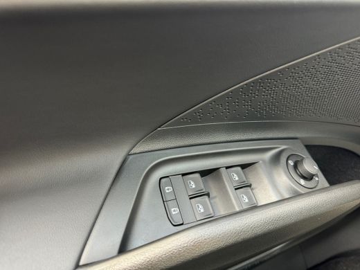 Skoda Elroq 85 286pk Sportline | Trekhaak wegklapbaar | 4x stoelverwarming | Verwarmbare voorruit ActivLease financial lease