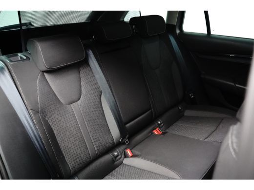 Skoda Octavia Combi 1.4 TSI iV PHEV Business Edition 204pk | Panoramadak | Adaptive Cruise | Winterpack | Elekt... ActivLease financial lease