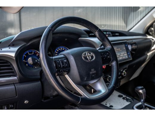 Toyota Hilux 2.4 D 4WD | 150 PK | Automaat | Camera | Cruise | Navi | Trekhaak ActivLease financial lease