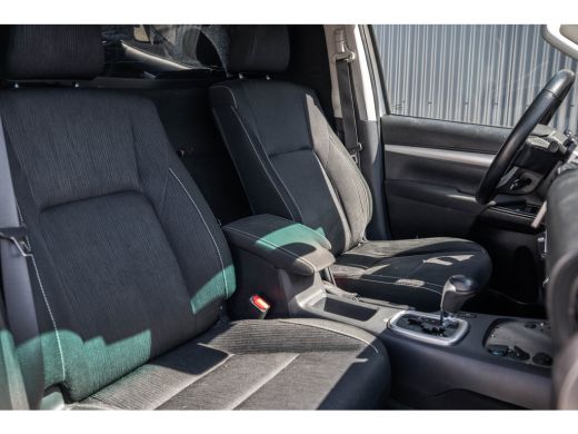 Toyota Hilux 2.4 D 4WD | 150 PK | Automaat | Camera | Cruise | Navi | Trekhaak ActivLease financial lease
