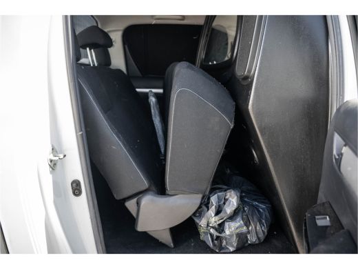 Toyota Hilux 2.4 D 4WD | 150 PK | Automaat | Camera | Cruise | Navi | Trekhaak ActivLease financial lease