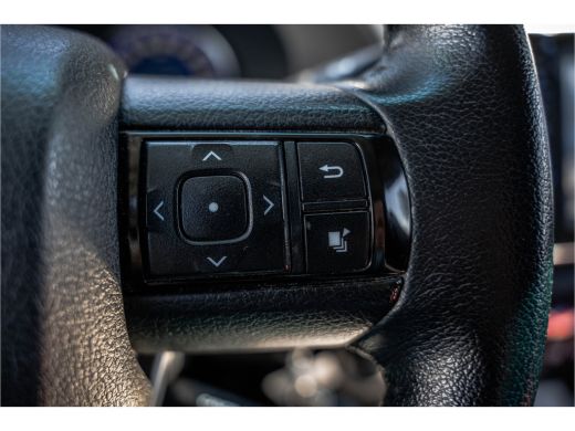 Toyota Hilux 2.4 D 4WD | 150 PK | Automaat | Camera | Cruise | Navi | Trekhaak ActivLease financial lease