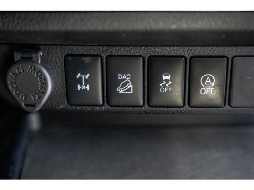 Toyota Hilux 2.4 D 4WD | 150 PK | Automaat | Camera | Cruise | Navi | Trekhaak ActivLease financial lease