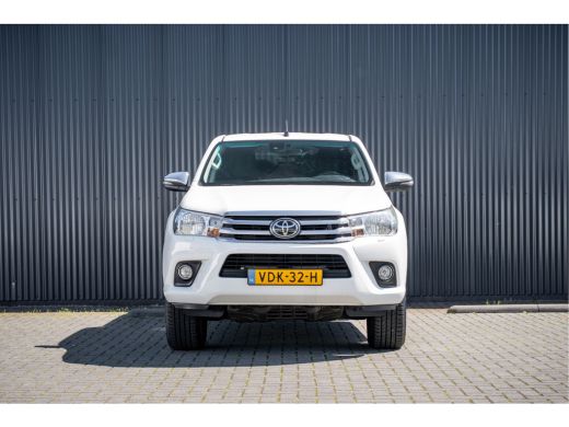 Toyota Hilux 2.4 D 4WD | 150 PK | Automaat | Camera | Cruise | Navi | Trekhaak ActivLease financial lease