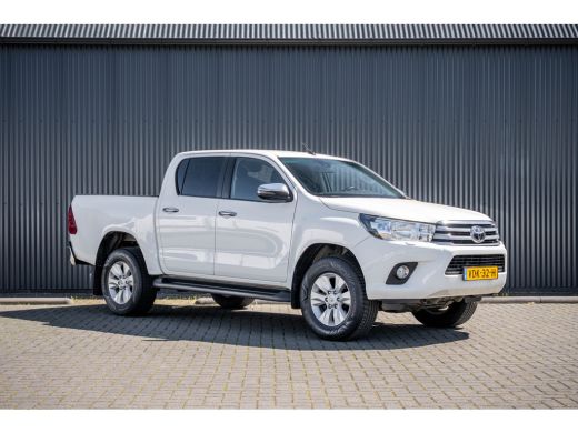 Toyota Hilux 2.4 D 4WD | 150 PK | Automaat | Camera | Cruise | Navi | Trekhaak ActivLease financial lease