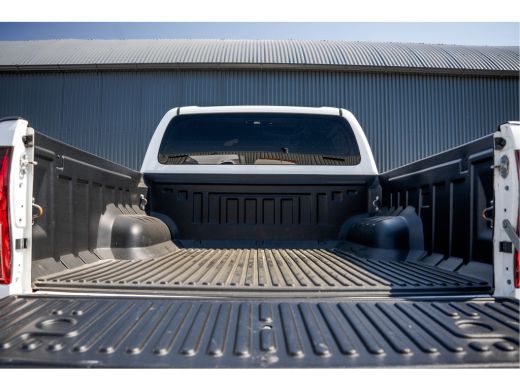 Toyota Hilux 2.4 D 4WD | 150 PK | Automaat | Camera | Cruise | Navi | Trekhaak ActivLease financial lease