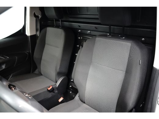 Toyota ProAce 1.5 D-4D L1 Navigator Airco | Digitaal Dashboard | Parkeersensoren Achter | Stoelverwarming | Blu... ActivLease financial lease