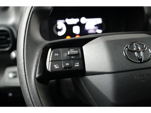 Toyota ProAce 1.5 D-4D L1 Navigator Airco | Digitaal Dashboard | Parkeersensoren Achter | Stoelverwarming | Blu... ActivLease financial lease
