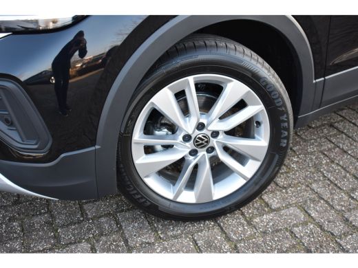 Volkswagen T-Cross Life Edition | 'App-Connect' draadloze smartphone integratie | Achterlichten LED | Afstandscontro... ActivLease financial lease