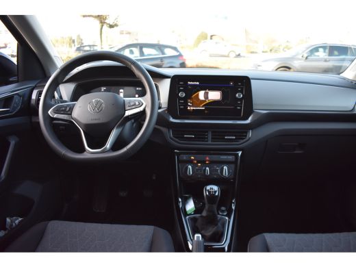 Volkswagen T-Cross Life Edition | 'App-Connect' draadloze smartphone integratie | Achterlichten LED | Afstandscontro... ActivLease financial lease