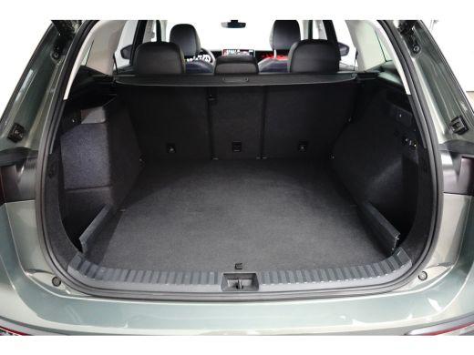 Volkswagen Tayron 1.5 TSI eHybrid 204 pk Elegance | Elektrische wegklapbare trekhaak | Achteruitrijcamera | Matrix ... ActivLease financial lease