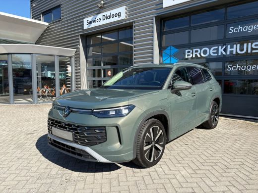 Volkswagen Tayron 1.5 TSI eHybrid 204 pk Elegance | Elektrische wegklapbare trekhaak | Achteruitrijcamera | Matrix ... ActivLease financial lease