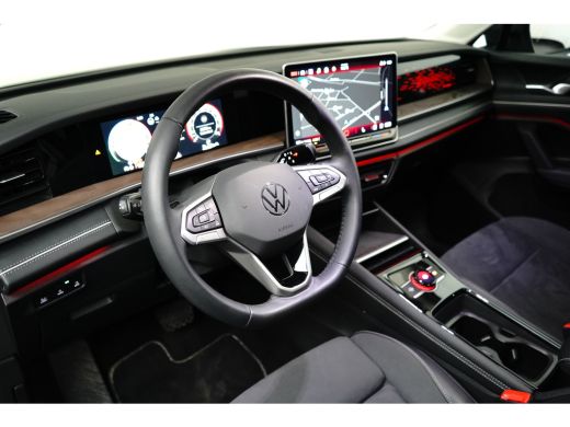 Volkswagen Tayron 1.5 TSI eHybrid 204 pk Elegance | Elektrische wegklapbare trekhaak | Achteruitrijcamera | Matrix ... ActivLease financial lease