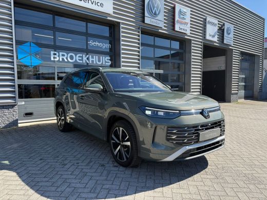 Volkswagen Tayron 1.5 TSI eHybrid 204 pk Elegance | Elektrische wegklapbare trekhaak | Achteruitrijcamera | Matrix ... ActivLease financial lease