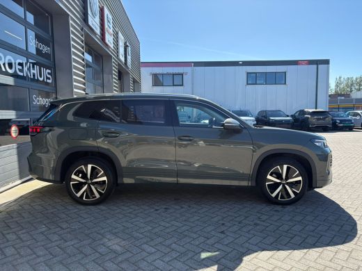 Volkswagen Tayron 1.5 TSI eHybrid 204 pk Elegance | Elektrische wegklapbare trekhaak | Achteruitrijcamera | Matrix ... ActivLease financial lease