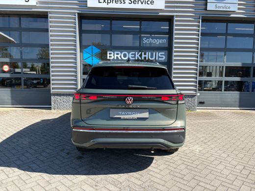 Volkswagen Tayron 1.5 TSI eHybrid 204 pk Elegance | Elektrische wegklapbare trekhaak | Achteruitrijcamera | Matrix ... ActivLease financial lease