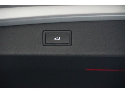 Volkswagen Tiguan 1.5 TSI eHybrid 204 pk Life | Achteruitrijcamera | Assistance package including Adaptive Cruise C... ActivLease financial lease