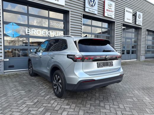 Volkswagen Tiguan 1.5 TSI eHybrid 204 pk Life | Achteruitrijcamera | Assistance package including Adaptive Cruise C... ActivLease financial lease