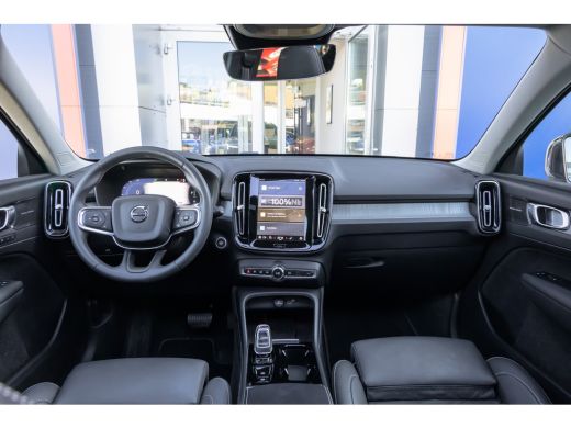 Volvo  XC40 2.0 B3 Ultimate Dark | Pano | Harman/Kardon | 360 camera | Leer | Cruise adaptief | Elektrisch ve... ActivLease financial lease