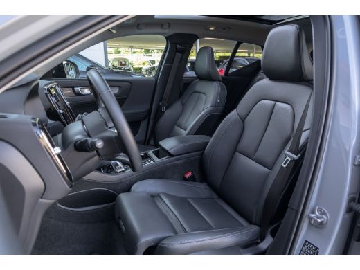 Volvo  XC40 2.0 B3 Ultimate Dark | Pano | Harman/Kardon | 360 camera | Leer | Cruise adaptief | Elektrisch ve... ActivLease financial lease