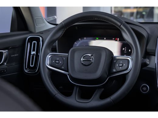 Volvo  XC40 2.0 B3 Ultimate Dark | Pano | Harman/Kardon | 360 camera | Leer | Cruise adaptief | Elektrisch ve... ActivLease financial lease