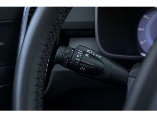 Volvo  XC40 2.0 B3 Ultimate Dark | Pano | Harman/Kardon | 360 camera | Leer | Cruise adaptief | Elektrisch ve... ActivLease financial lease
