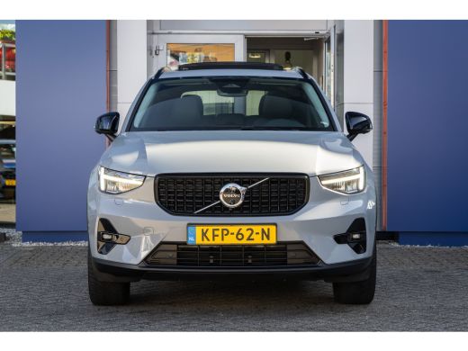 Volvo  XC40 2.0 B3 Ultimate Dark | Pano | Harman/Kardon | 360 camera | Leer | Cruise adaptief | Elektrisch ve... ActivLease financial lease