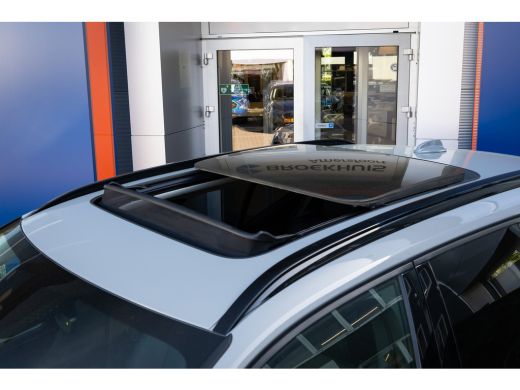 Volvo  XC40 2.0 B3 Ultimate Dark | Pano | Harman/Kardon | 360 camera | Leer | Cruise adaptief | Elektrisch ve... ActivLease financial lease
